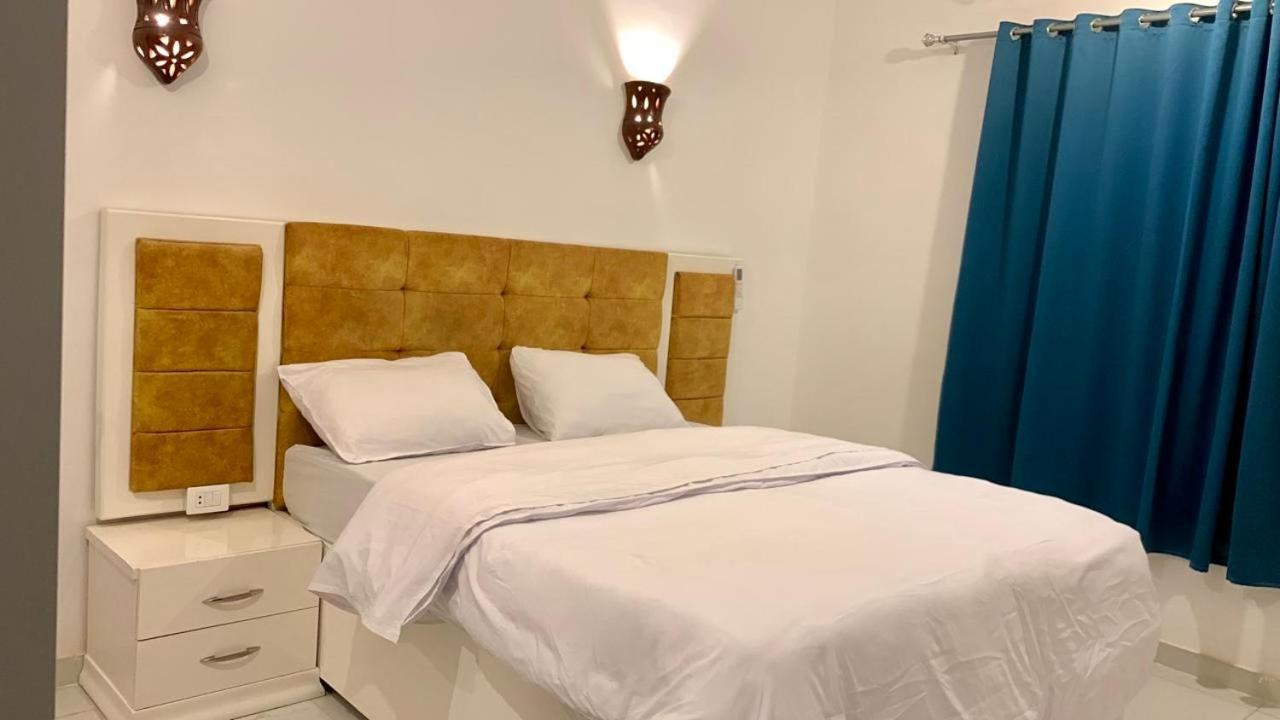 Moon House Of Luxor Apartment ภายนอก รูปภาพ