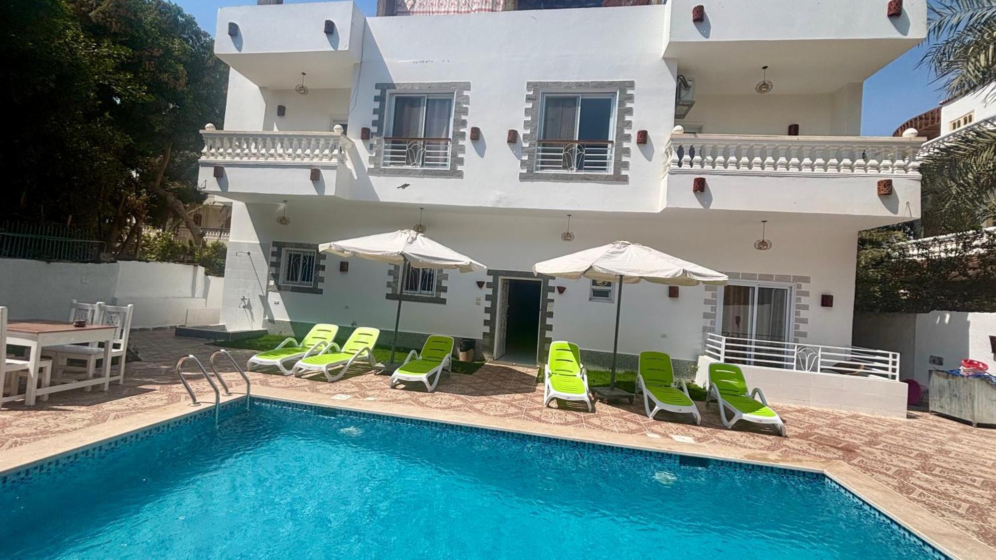 Moon House Of Luxor Apartment ภายนอก รูปภาพ