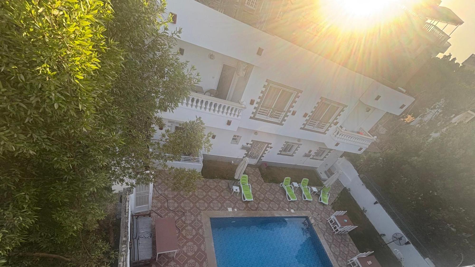 Moon House Of Luxor Apartment ภายนอก รูปภาพ